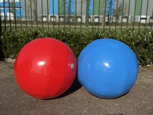Grote Ballenspel opblaasbaar ballen kopen