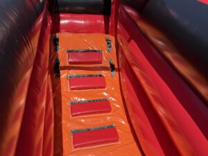 Compact glijbaan stier