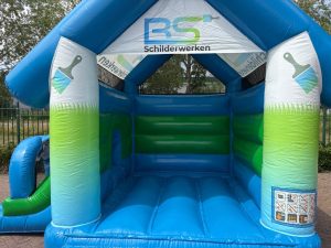 Mini huisje met glijbaan BS Schilderwerken III